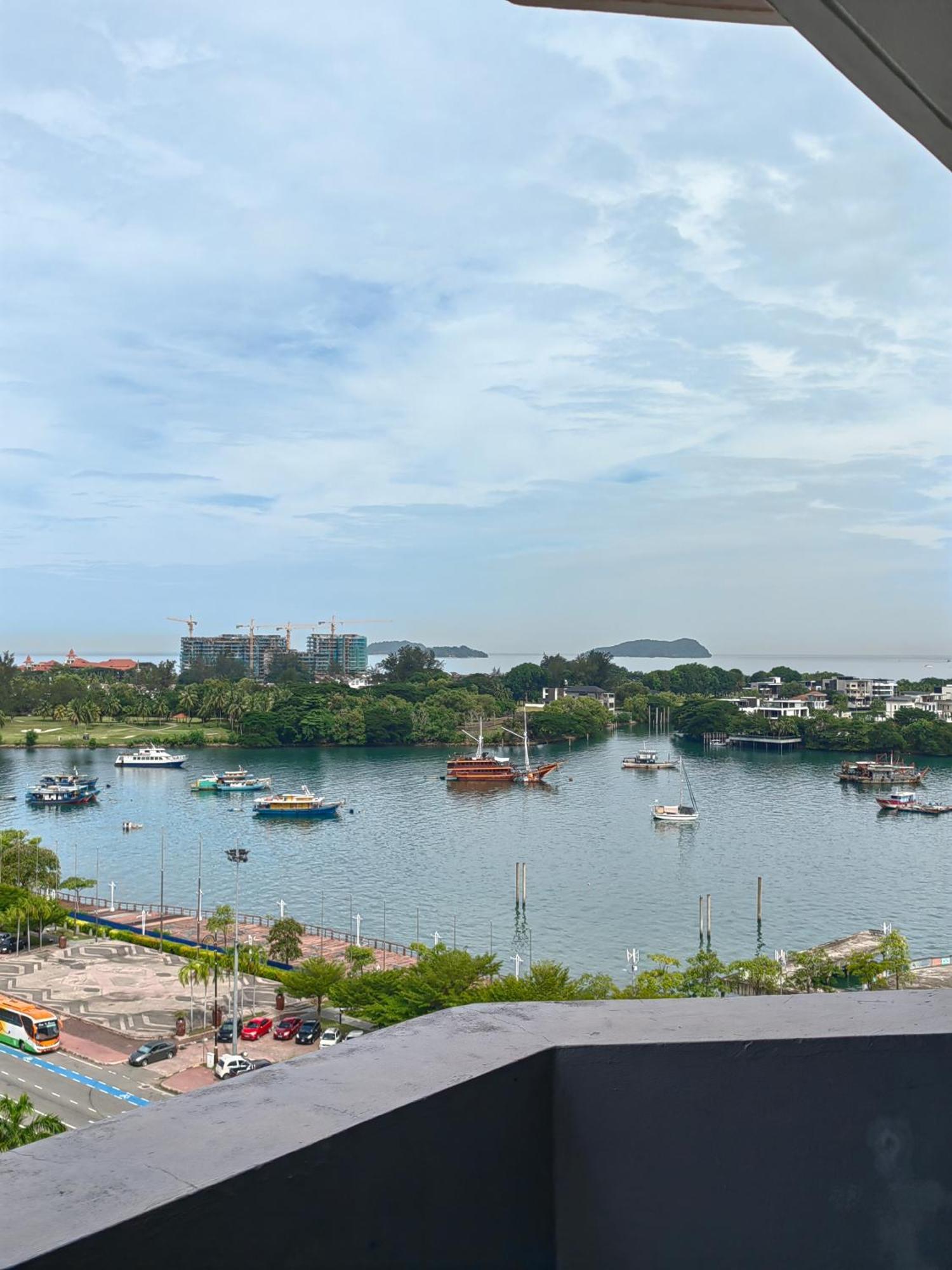 Town Condo - Marina Court Kota Kinabalu Exterior foto