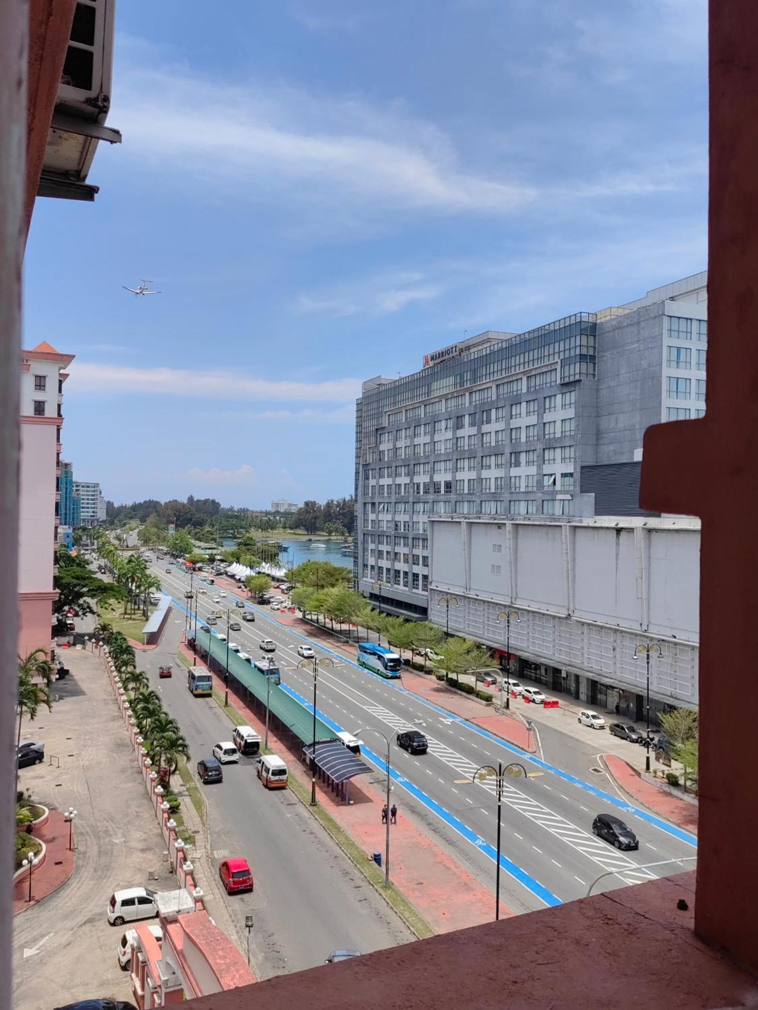 Town Condo - Marina Court Kota Kinabalu Exterior foto