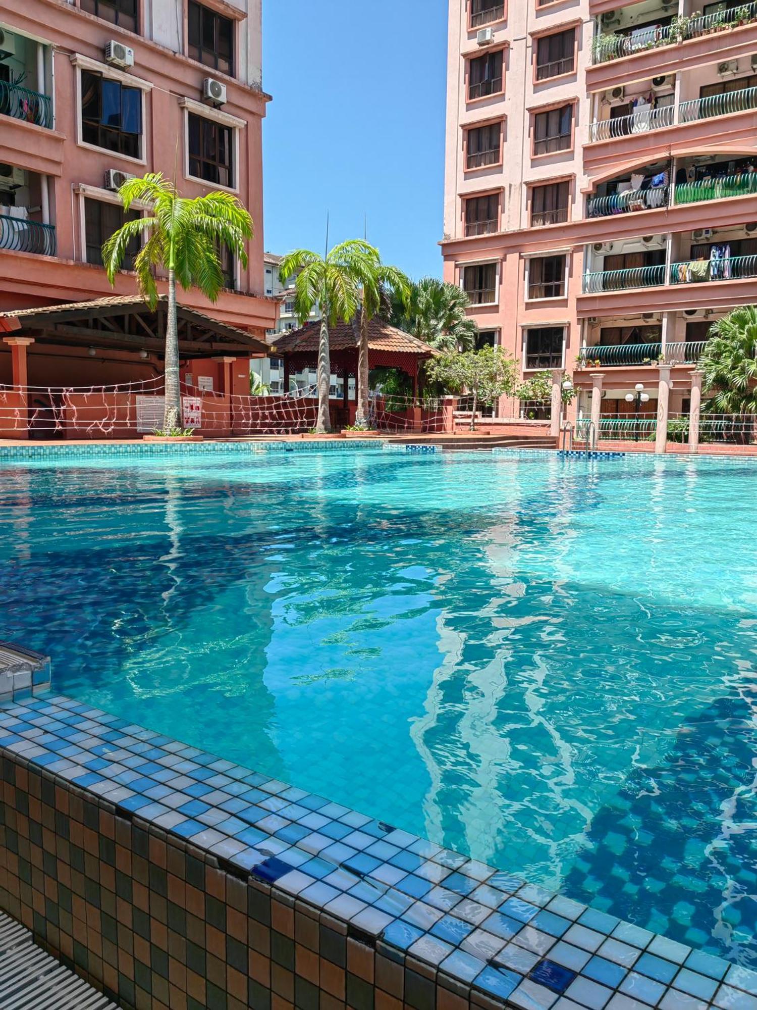 Town Condo - Marina Court Kota Kinabalu Exterior foto