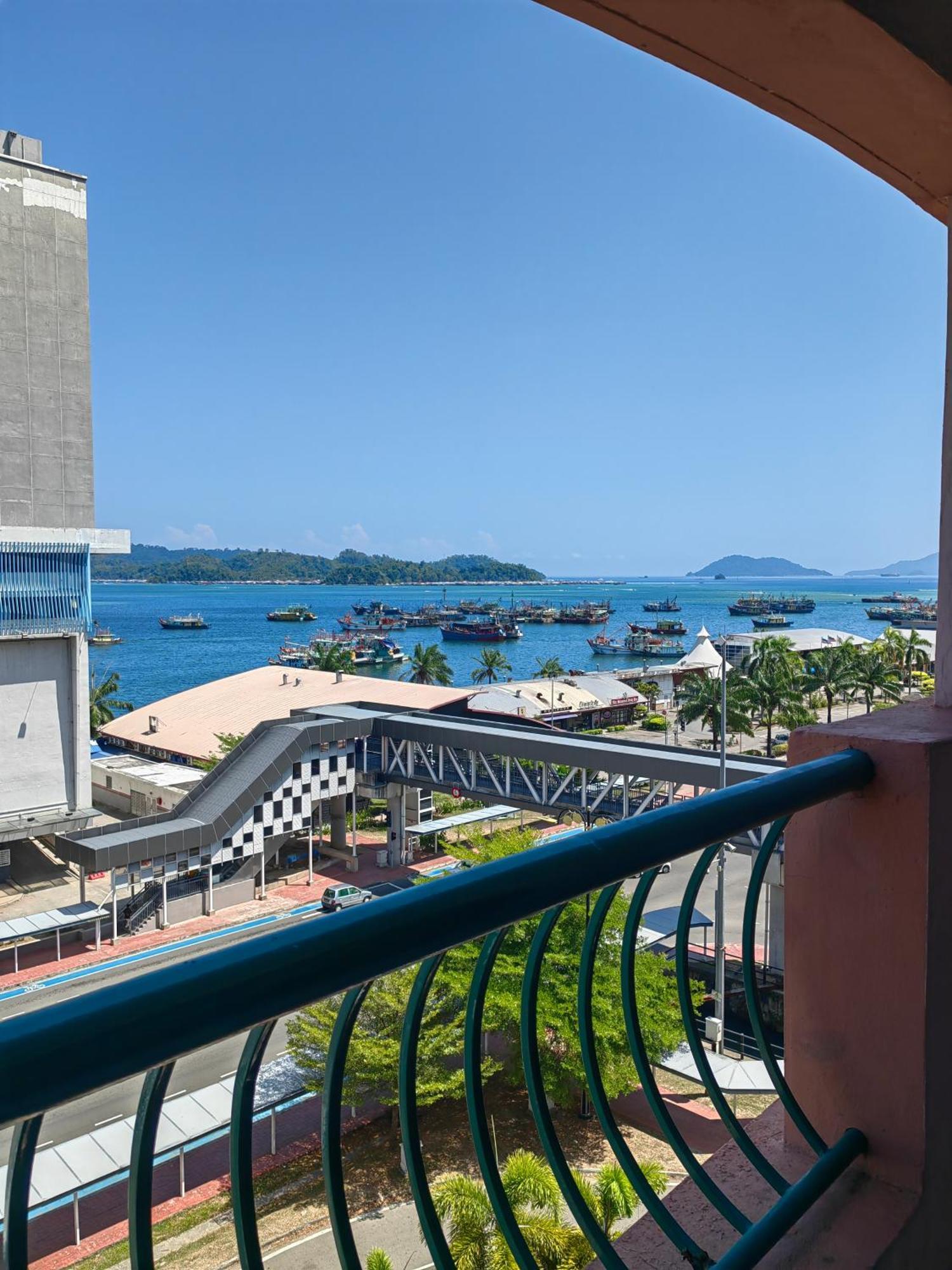 Town Condo - Marina Court Kota Kinabalu Exterior foto